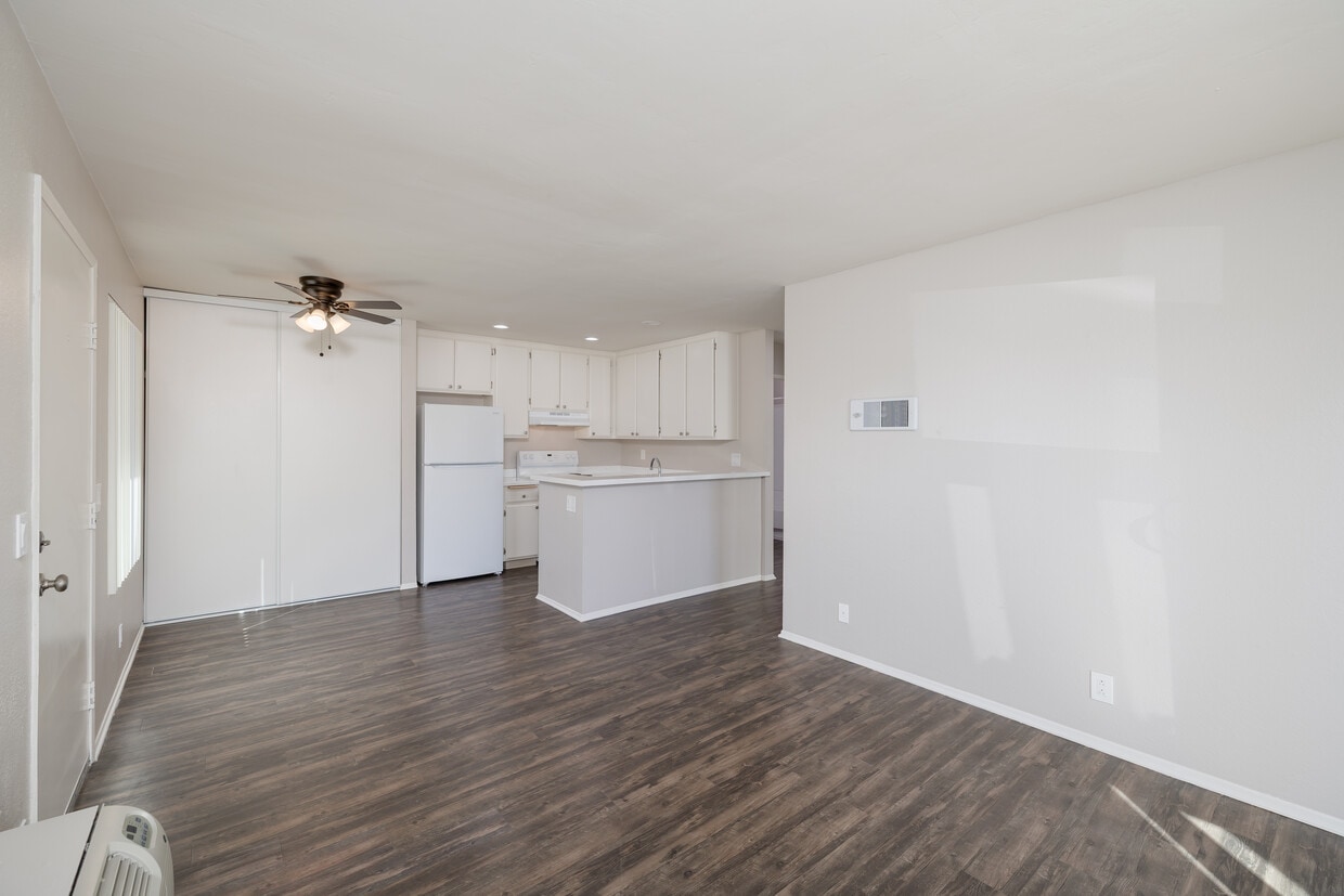 3D Tour - Welcome home to Lake View Park!