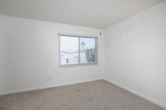 Photo - *OPEN HOUSE: 11/1 9:30-11:30AM* 1 BR Apart... Unit 09