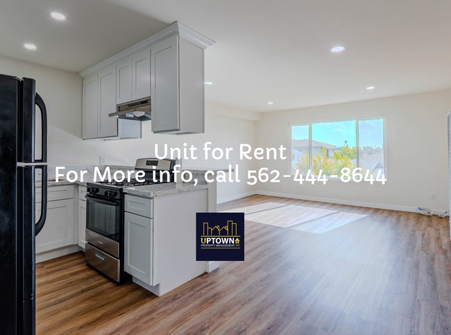 Building Photo - 207-Breed Unit 207