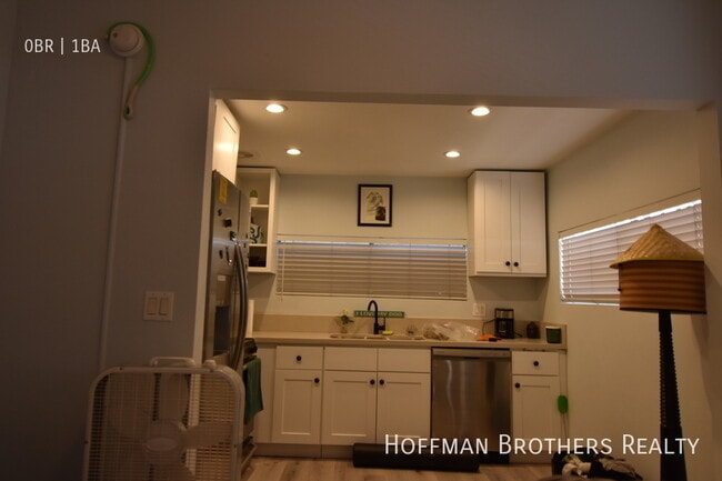 Photo - 2360 W Washington Blvd Unit 4