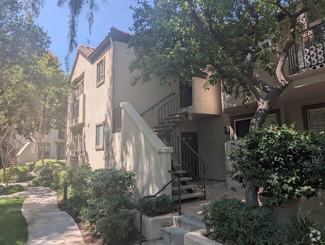 Building Photo - 24121 Del Monte Dr. Rental