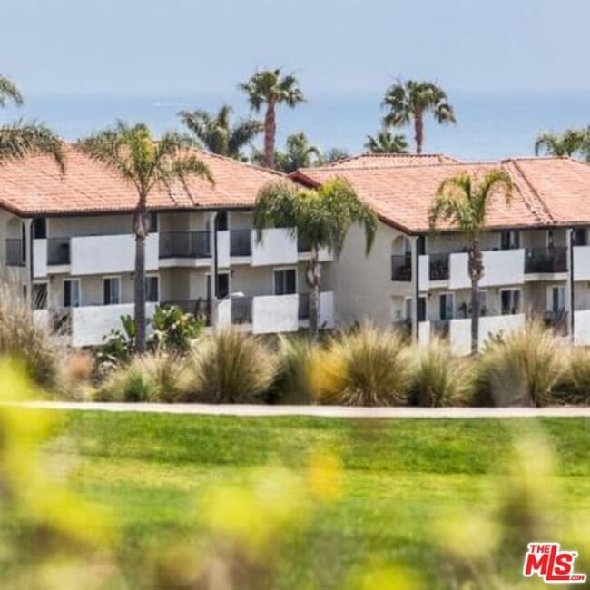 Photo - 6600 Beachview Dr Condo Unit 333