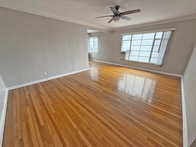 Photo - 1411 Laurel Ave Unit 17