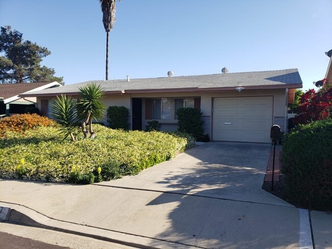 Building Photo - 1907 Clover Way