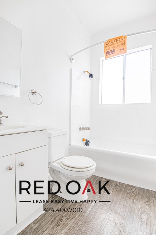 Photo - 1454 W 3rd St Unit 309
