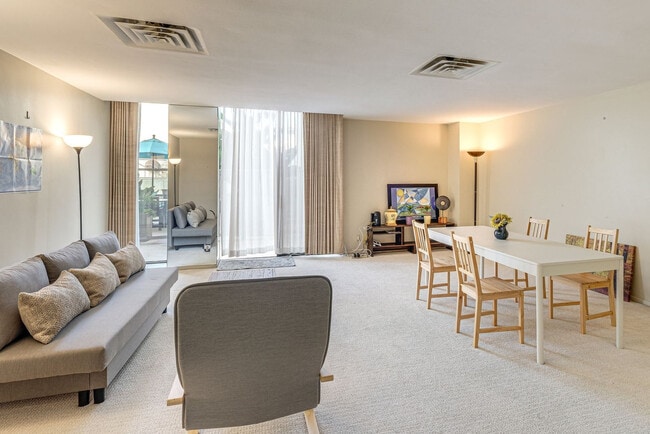 Building Photo - 939 Coast Blvd Unit SI FL4-ID1608049P