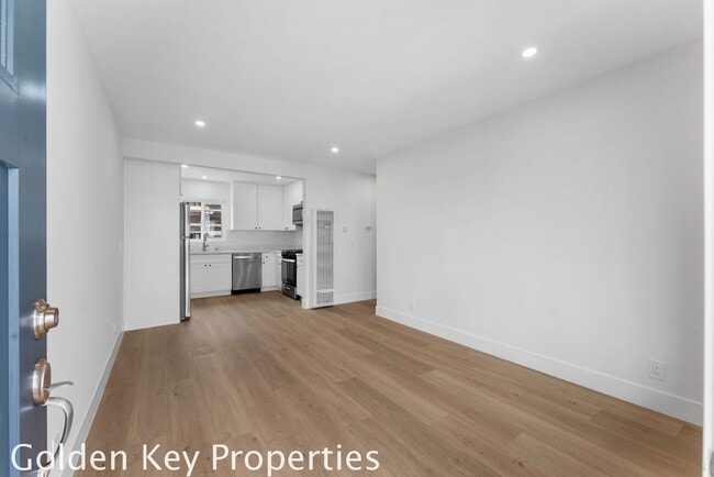 Photo - Beautifully remodeled apartment in South Oceanside just a few blocks from the beach! Unit B