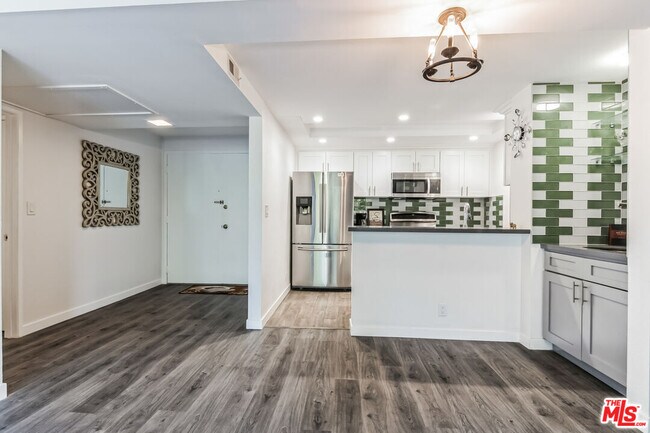 Photo - 10535 Wilshire Blvd Unit 404