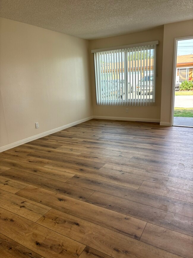 Photo - Cedar Apartments