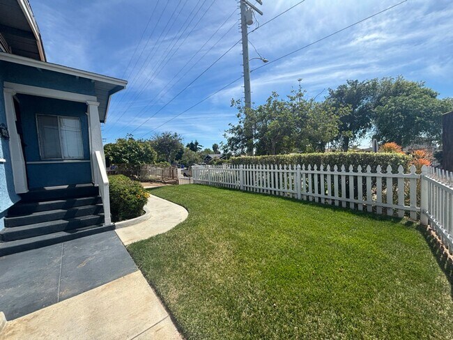 Photo - 4006-4008 DELTA STREET Unit 4006