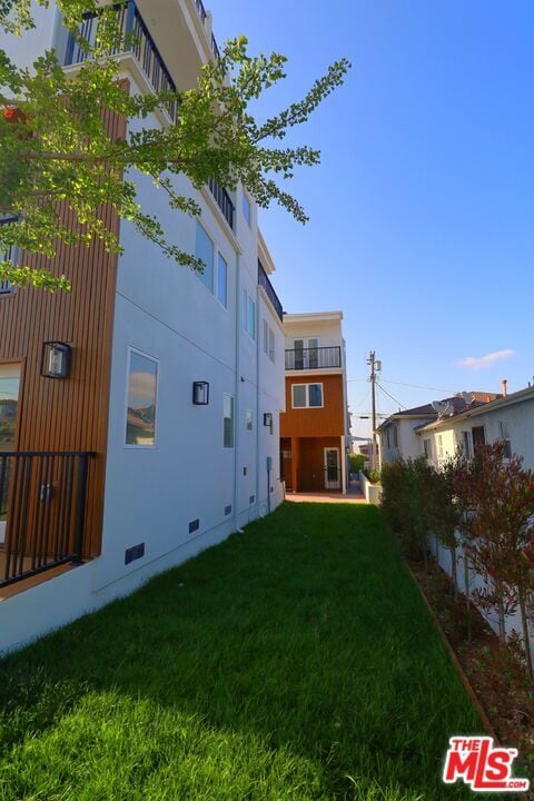 Photo - 776 1/2 W 25th St