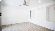 Photo - 2065 Ivar Ave