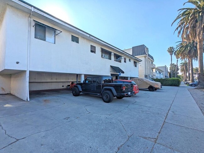 Photo - 3630 Westwood Blvd Unit 18