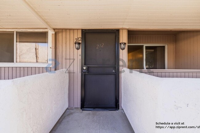 Photo - 2825 N Los Felices Rd