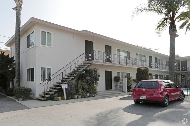Sunset Palms Apartments - Sunset Palms Apartments