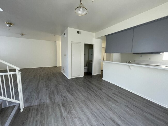 Photo - 3bed/3bath Townhouse in San Gabriel - InveServe Corp