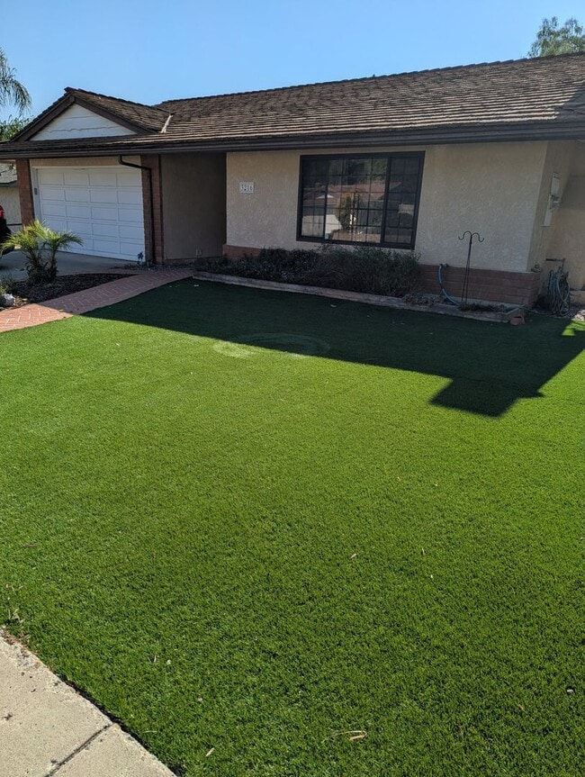 Building Photo - COMING SOON!!  Single Level 3 Bed/2 Bath Home