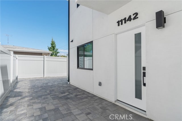 Photo - 11142 Woodley Ave