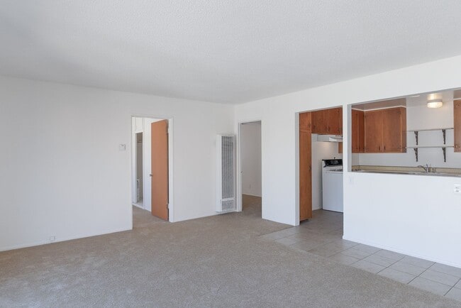 Photo - 137 Simi Ave Unit B