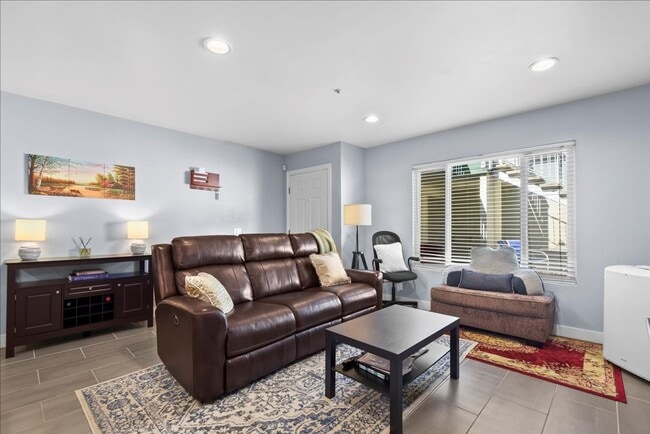 Photo - 1 Bed/1 Bath + 2 Parking Spaces and Walking Distance to Beach Unit 9