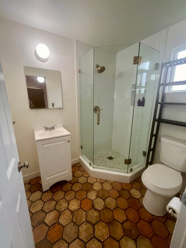 Photo - 3334 55th St