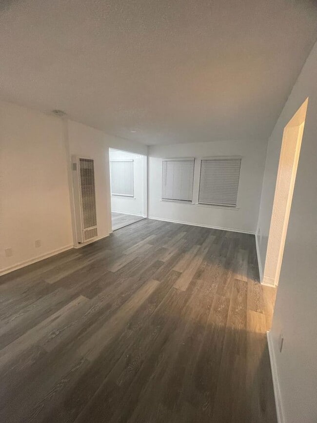 Photo - Del Rey Urban Income Funds, LLC