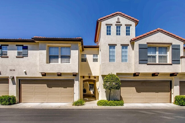 Stylish 3-Bedroom Townhome Near San Luis R... - Stylish 3-Bedroom Townhome Near San Luis R...