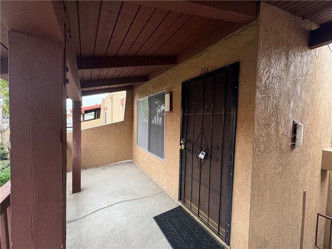 Photo - 1030 W MacArthur Blvd Unit 116