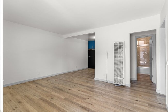 Photo - 1078 E 7th St Apartment Unit 03