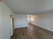 Photo - 673 W 22nd St Unit 673 W. 22nd St. Apt 4