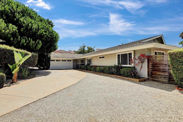 Photo - 1304 Muirlands Vista Way