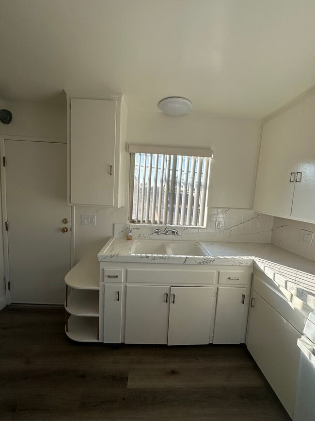 Photo - 4638-40.5 36th St Unit 4640.5