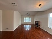 Photo - 43060 Larwood St