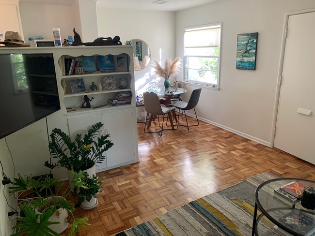 Living Dining Area - 1042 Pearl St Unit B