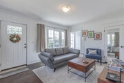 Photo - 1433 Talmadge St Apartment Unit 1435 Talmadge St