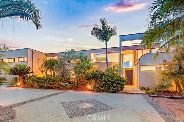 Photo - 3028 Overhill Dr
