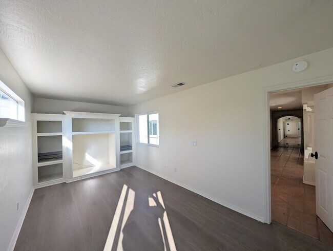 Photo - Private 2 Bedroom Plus Home in Vista!
