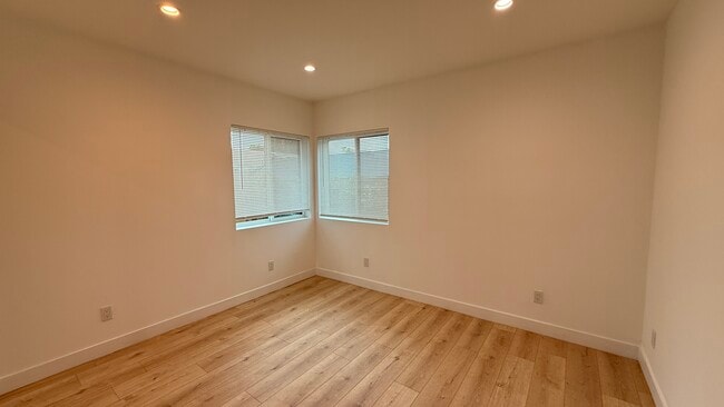 Photo - 15109 Leadwell St Unit 15107.5