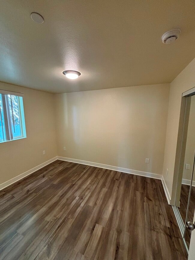 Photo - 123 1/2 E 88th St