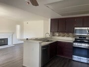 Photo - 1076 Oxford Ln