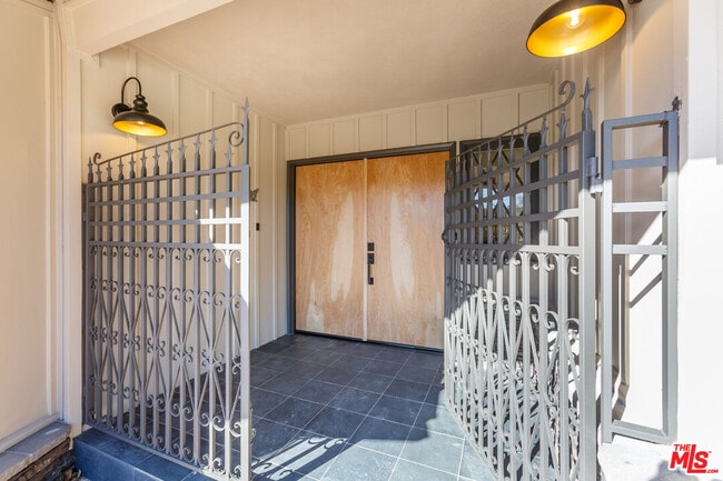 Photo - 835 Camino Santos Reyes