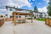 Photo - XL Studio - Newly renovated with large wal... Apartment Unit 683 Large STUDIO