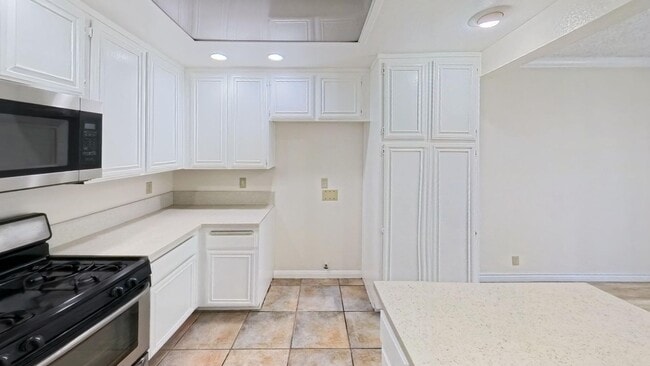 Photo - 1617 Toyon Pl