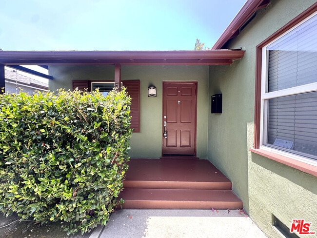 Photo - 5153 Overland Ave Condo