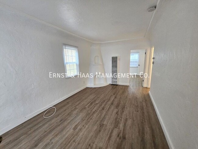 Photo - 824 Belmont Ave