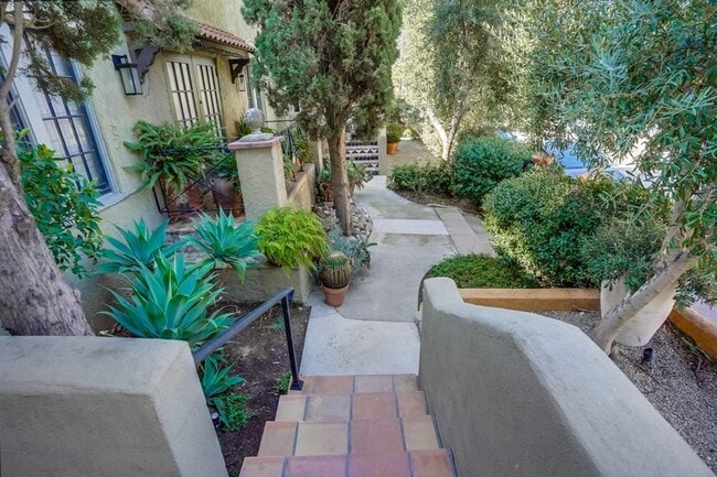 Photo - 1574 Murray Dr