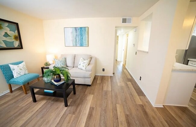 Building Photo - 638 Bridgeport Cir Unit 638 Bridgeport