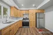 Photo - 1030 E Brockton Ave