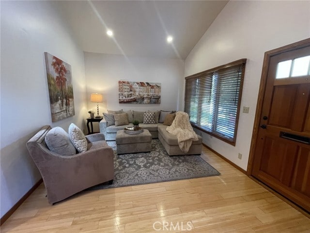 Photo - 761 S Los Robles Ave