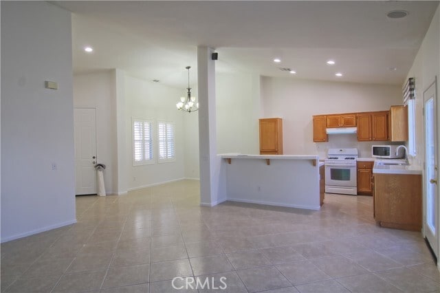Photo - 28422 Belleterre Ave